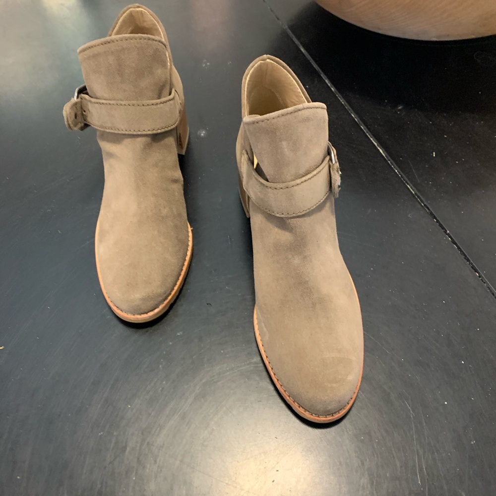 Stuart Weitzman Tan Leather Ankle Boots Sz5